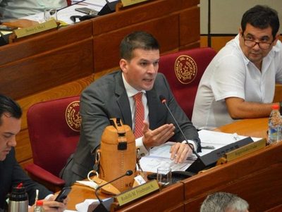 Sergio Godoy: "la incompatibilidad que tengo con Víctor Ríos es ideológica" · Radio Monumental 1080 AM