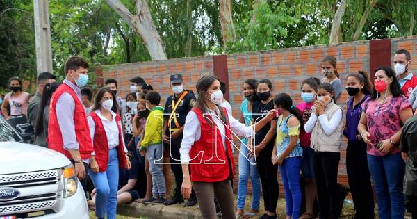 La Nación / La reina Letizia visibiliza la importancia de proteger a menores y mujeres de la violencia sexual