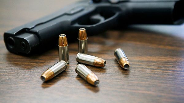 Balean a recolectora de latitas en PJC: se hizo de la muerta para que dejen de dispararle