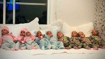 Los bebés nonillizos malienses cumplen seis meses y esperan volver a casa