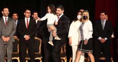 La Nación / Justicia Electoral proclama a intendente y concejales electos para Asunción