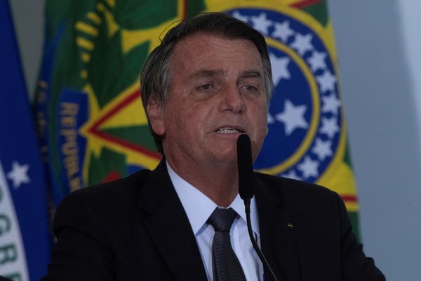 Bolsonaro afirma que la llegada del 5G integrará Brasil con el mundo - MarketData