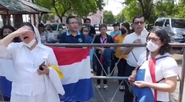 Monjas dicen que Víctor Ríos representa muerte, matrimonio gay y aborto - Noticiero Paraguay
