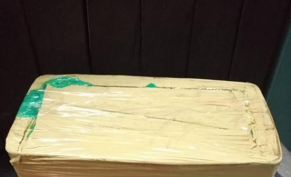 Diario HOY | Detienen a un guardia queriendo introducir dos kilos de cocaína a Tacumbú