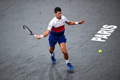 Djokovic a cuartos en París-Bercy tras baja de Monfils por lesión - Tenis - ABC Color