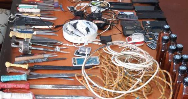 La Nación / Requisan armas, drogas y celulares en el penal de Pedro Juan Caballero