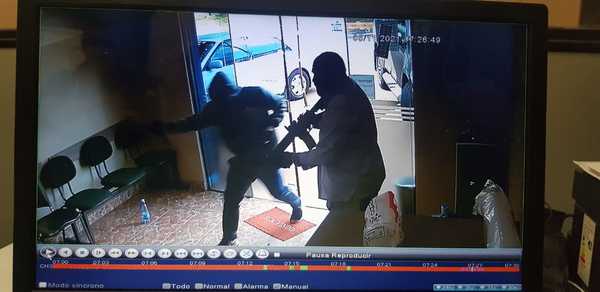 Matan a balazos a policía retirado en Presidente Franco