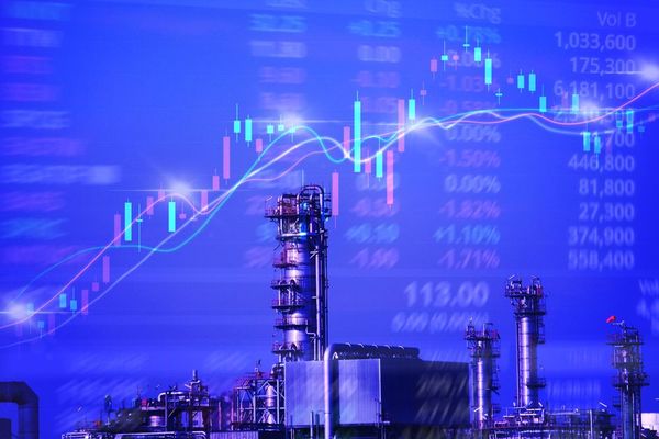 Nasdaq 100 registra la mayor racha de alzas de este año y el petróleo vuelve a caer - MarketData