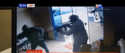 Acribillan a expolicía en Alto Paraná | Noticias Paraguay