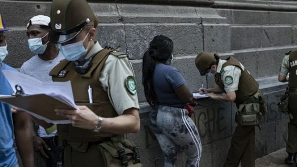 Chile expulsa a más de 70 migrantes venezolanos