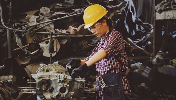 Industria maquiladora anticipa que batirá su récord de exportación y captación de mano de obra