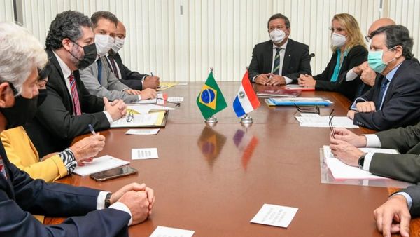 El canciller abordará hoy tema Itaipú con su par del Brasil