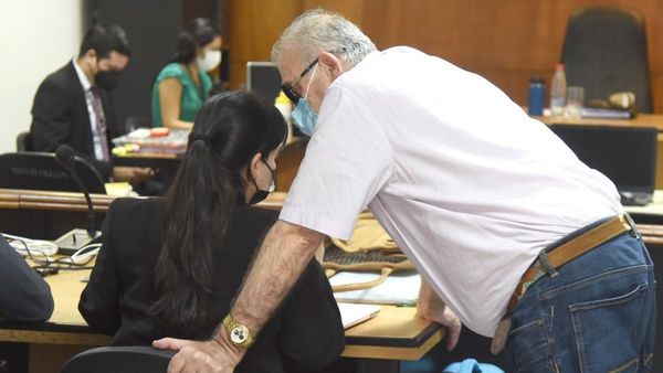 Testigos de RGD “no recuerdan” sobre cheques con sus firmas