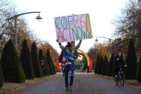 Los jóvenes alzan su voz por la justicia ambiental y la salvación del planeta - Mundo - ABC Color