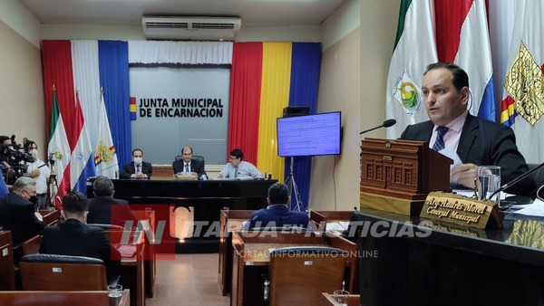 EL INTENDENTE SEBASTIÁN REMEZOWSKI PRESENTÓ INFORME DE SU GESTIÓN MUNICIPAL - Itapúa Noticias