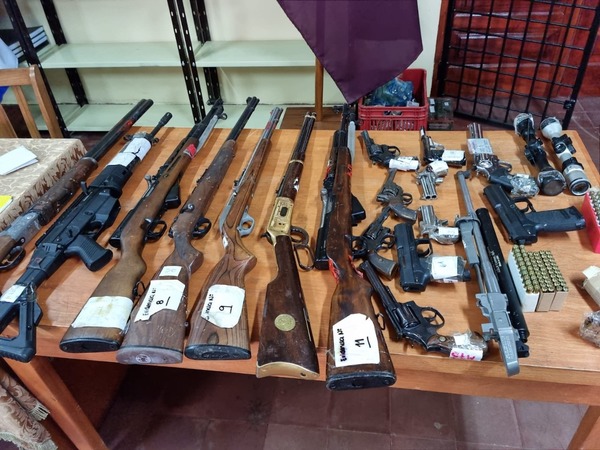 Primera entrega de armas incautadas del crimen organizado - Judiciales.net