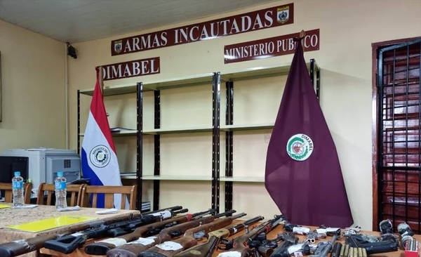Diario HOY | Entregan armamentos de un caso finiquitado de tráfico de armas a la Dimabel