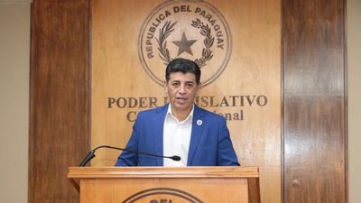 Victor Ríos niega pacto, quiere cambiar código "stronista" y democratizar la Corte  