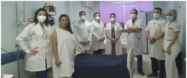 Madre que donó su riñón a su hija recibió el alta este viernes - Nacionales - ABC Color