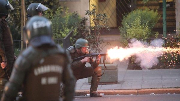 Víctimas de trauma ocular por protestas en Chile exigen reparación