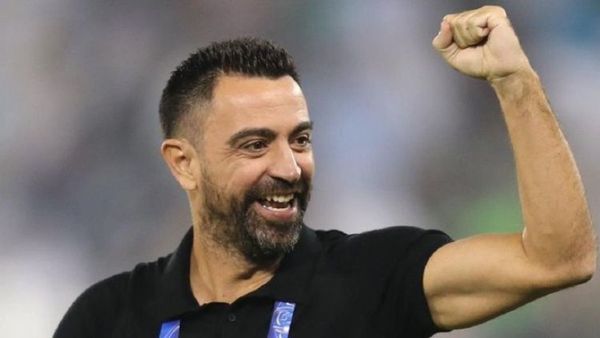 Barcelona da por hecho el fichaje de Xavi, al que prevé presentar el lunes