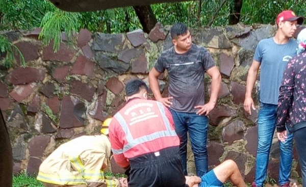 Diario HOY | Mujer es arrastrada por el raudal en Pedro Juan Caballero