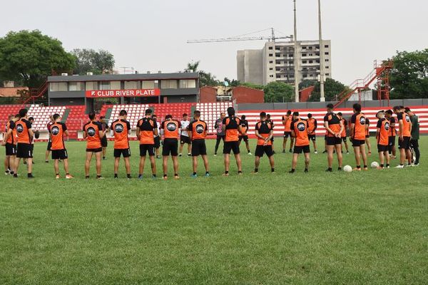 River Plate-12 de Octubre: equipos confirmados - Fútbol - ABC Color