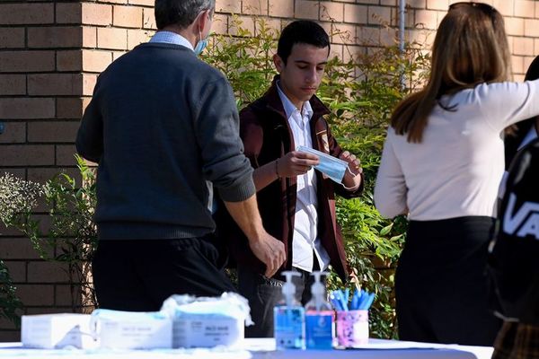 Juez favorece que estudiantes de Florida no sean obligados a usar tapabocas - Mundo - ABC Color
