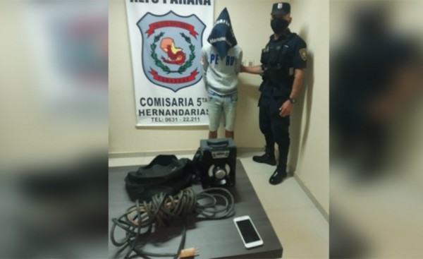 Detienen a presunto ladrón tras hurtar en oficina publicitaria