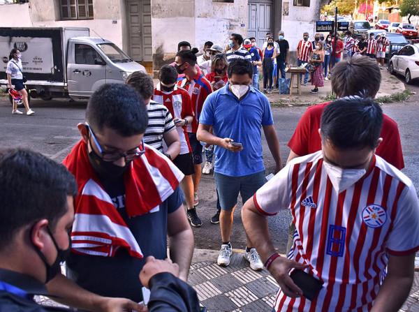 ¡A estadio lleno contra Chile! - APF