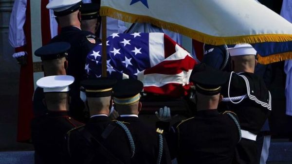 EEUU rinde homenaje al exsecretario de Estado Colin Powell