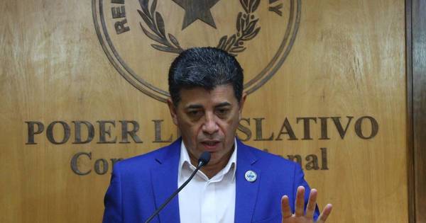 La Nación / Ríos niega pacto para su elección