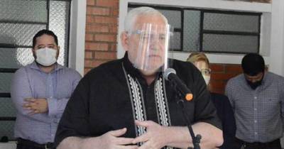 La Nación / Gobernador Schmalko no dimitirá al cargo
