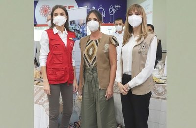 Crónica / Excolegas de la Reina otrozá a dipu Amarilla