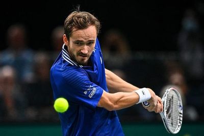 Djokovic y Medvedev a “semis” en París - Polideportivo - ABC Color