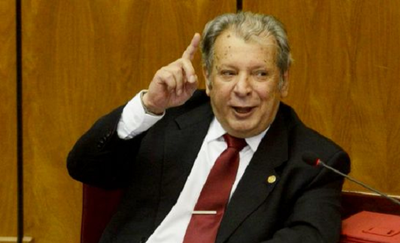 Calé anuncia que no se presentará más a cargos electivos - Noticiero Paraguay