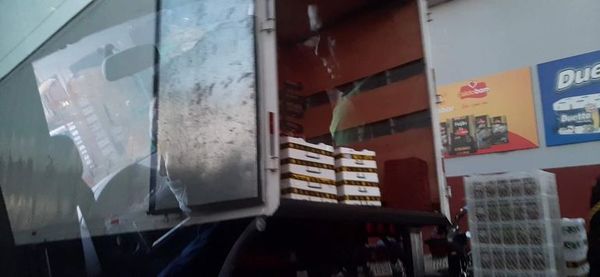 Ministro anticontrabando dice que no le constan las coimas en la frontera - Nacionales - ABC Color
