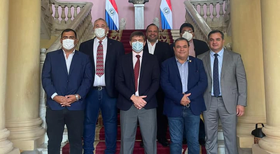 Gobernador participó en jornada de trabajo con autoridades en Asunción - Noticiero Paraguay
