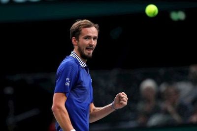 Medvedev no da opción a Zverev y disputará la final con Djokovic