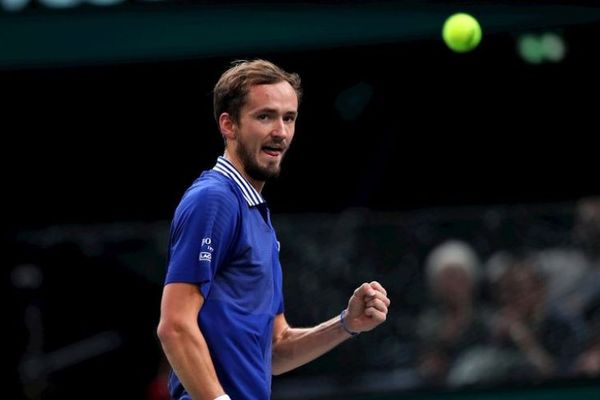 Medvedev no da opción a Zverev y disputará la final con Djokovic