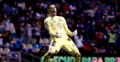 Antony gana pulseada ante Samudio y Puebla clasifica a la Liguilla final