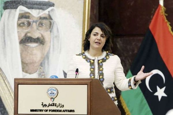Canciller libia suspendida de su cargo días antes de conferencia internacional