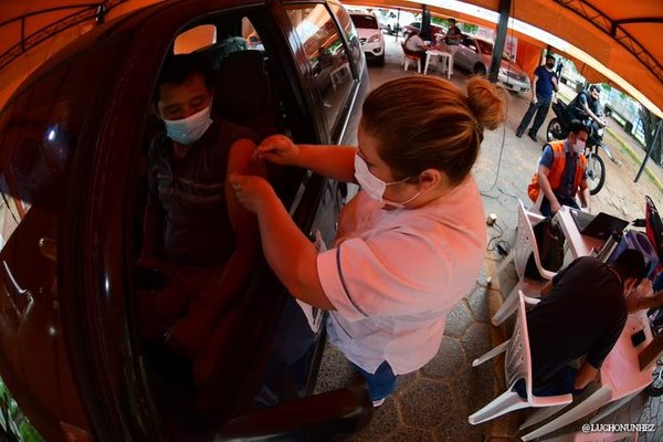 Salvo el Rubén Dumot, todos los vacunatorios estarán cerrados hoy - ADN Digital