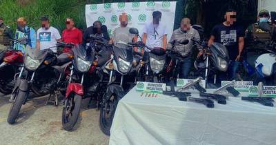La Nación / Colombia: asalto al estilo “La casa de papel” termina en balacera y con 11 detenidos