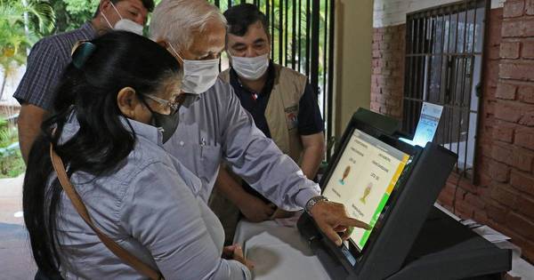 La Nación / Listas desbloqueadas dieron un “poder político” al elector que nunca tuvo, afirma Mauro