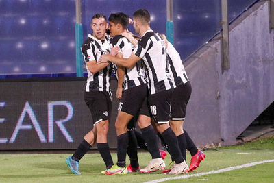 El Gumarelo ganó y frenó al Cacique