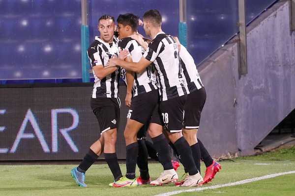 El Gumarelo ganó y frenó al Cacique