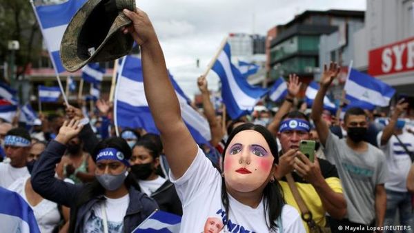 Nicaragüenses exiliados se manifiestan en varios países en jornada de elecciones