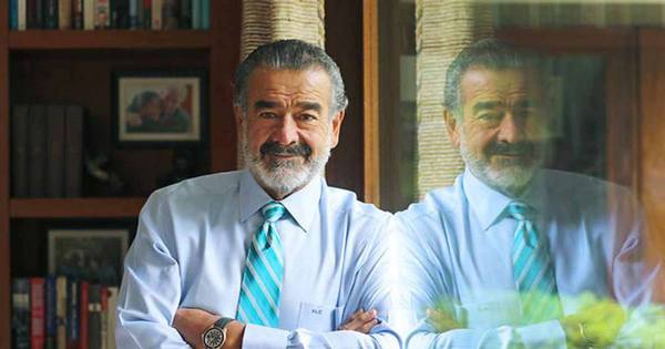 La Nación / “Aunque hay razones de pesimismo, debemos seguir empujando el carro”