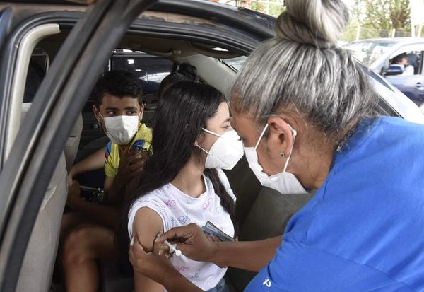 Tortuoso avance de vacunación anticovid: 111.877 adolescentes ya tienen al menos una dosis - Nacionales - ABC Color